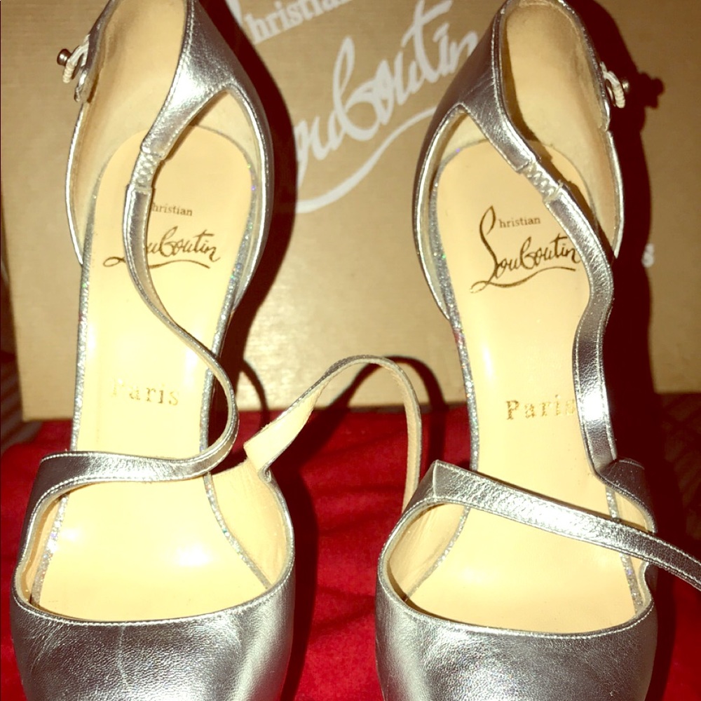 CHRISTIAN LOUBOUTIN EXAGONA SILVER